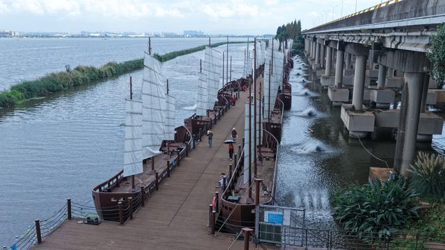 隔年再见帆船浮桥，滇池亲水线完整了
