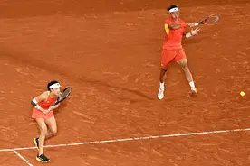 臻欣组合惜败夺银，仍创中国网球历史图片