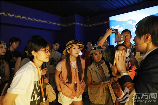 上博168小时嘉年华期间人民广场适度开放夜间停车，出行提示请收好！