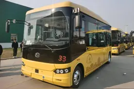 “小型公交”助力地铁8号线无缝接驳 12月26日起西安公交调整3条线路图片