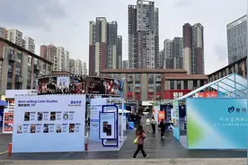 大厂挤不下，长剧也要“爽”，老年人看入迷⋯⋯微短剧变化之快就像高铁一样，一日千里 | “繁星闪耀”观察图片