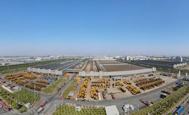 为基本实现社会主义现代化奠定更加坚实的基础——《中共中央关于制定国民经济和社会发展第十五个五年规划的建议》诞生记