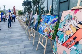 涂鸦“变身”文创伴手礼？闵行光华创意街区，近700幅作品亮相涂鸦艺术节图片
