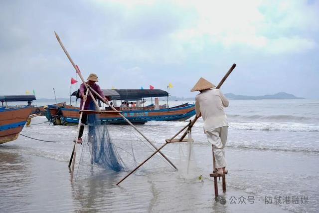 跟着赛事去旅行 | 尾金滩：追风逐浪，邂逅日落
