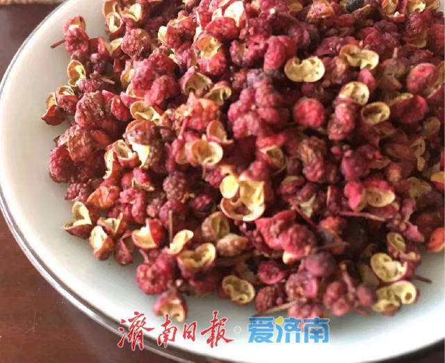 感受山水风光，品味独具特色的农产品与风味美食