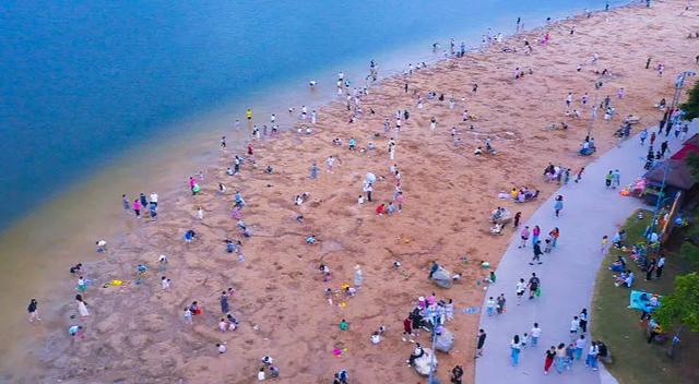 外地高温40℃，云南还要穿长裤，来感受独一份清凉