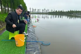 周末又添好去处！松江这里的小龙虾垂钓基地开始营业→图片
