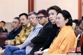 张艺兴领衔国话音乐话剧《受到召唤·敦煌》11月将在水立方首演图片