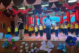 上海戏剧学院附属戏曲学校赴喀开展戏曲进校园活动图片