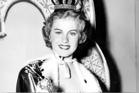 “泳装争议”催生首届环球小姐大赛图片