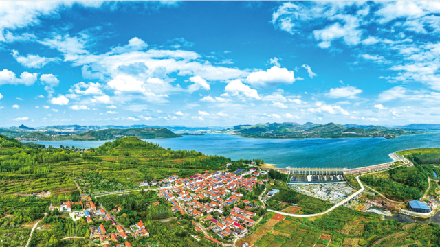 跋山水库环行记：一湖碧水绕青山，一步一景入画来