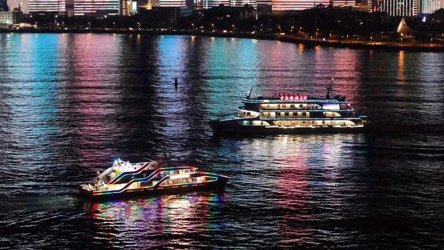 国际范儿！百人泰国团盛赞夜游浮山湾航线，再获好评！