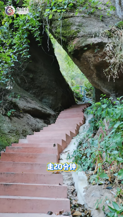 找到了！《异人之下》里囚禁老天师的亭子，就在龙虎山迎仙台！