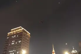 “空中警察”喊话，提升上海高架道路通行效率图片