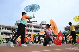 非遗“舞”动大课间图片