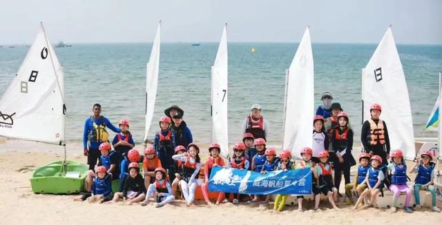 夏天就要结束，8月帆船营最后几个名额，在线抢…