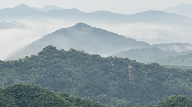 雨后，京郊云雾缭绕