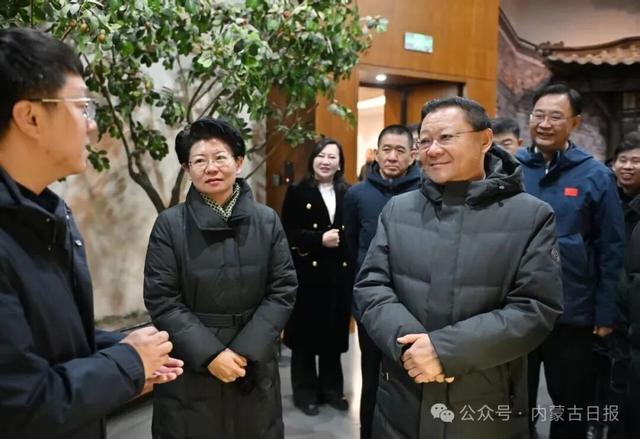 王伟中在呼和浩特市调研文化旅游产业发展
