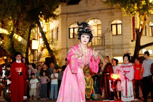 永春文旅“出圈”现场！魁星巡游、朱砂点斗、手作香囊…七夕夜这个古厝被非遗点亮→