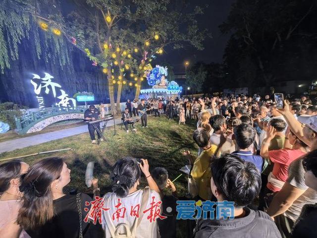 湖光人文共美，大明湖“雨荷馆”见证城市记忆新交融