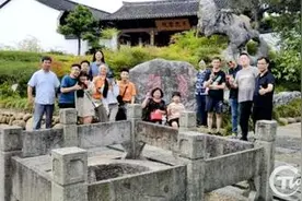 台青首次“回家”惊叹大陆发展图片