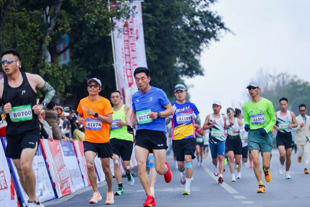 元旦游红河 | 乐作狂欢、烟花瀑布秀，元旦假期也太好玩了吧！