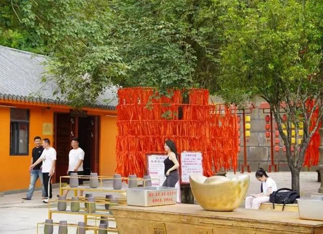 双节同庆 乐享三水丨蓝矿咖啡音乐会、烟花汇演、祈福游龙…假期来三水就对了！