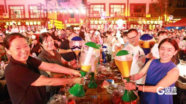 敞亮的海、有故事的墙、暖心的人……一位上海游客笔下的青岛温度