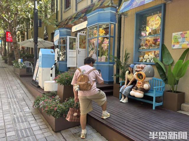 大鲍岛里院引客来 老街小吃醉游人
