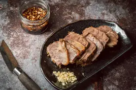 牛肉发出绿光？别慌……图片