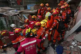 缅甸被困120小时幸存者获救，中方救援队再救出1人图片