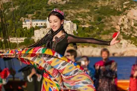 迪丽热巴新疆舞跳出了圈图片