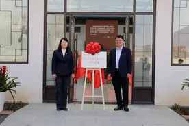 “心怀河山，情系人民”——郑大学子走进辉县重走“穆青路”图片