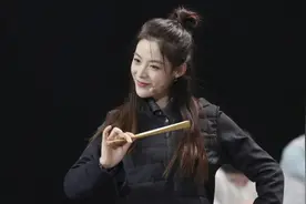 中国妇女报评“陈丽君现象”：德艺双馨才是真正的顶流图片