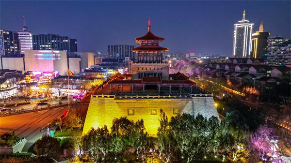 济南市秋季“黄河大集”启动 “夜享历下”主题旅游同步推出
