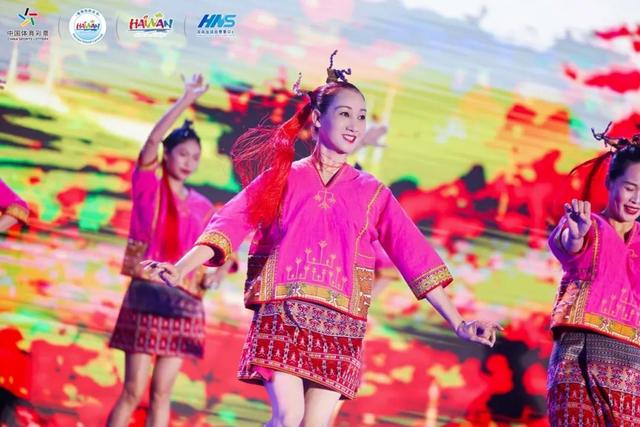 祝贺！白沙代表队在海南国际旅游岛欢乐节竹竿舞大赛中荣获二等奖