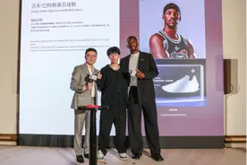 国际篮球运动员巴特勒到访中国，将携手李宁修缮“村BA”小学球场图片