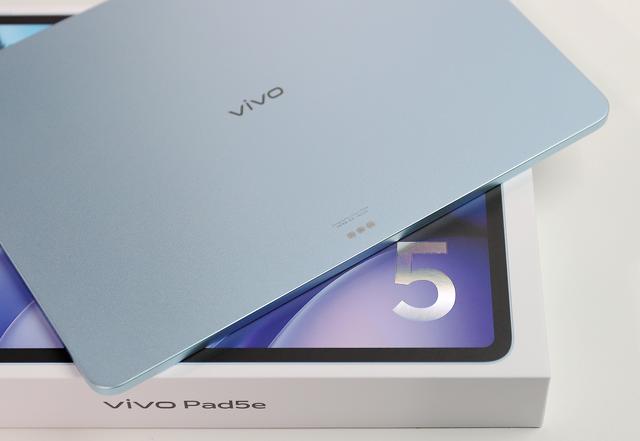 vivo Pad5e 平板电脑图赏：类纸护眼 + 长续航，学习娱乐全拿捏