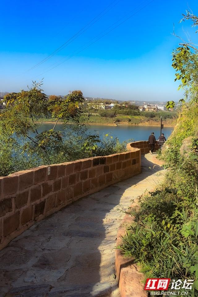 百米江滩何以聚人气？探秘株洲网红地标“大石围”