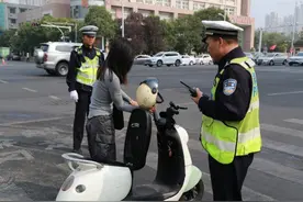 河南郑州将严查电动自行车及行人交通违法行为图片