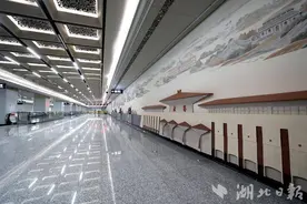 27日11点18分！武汉地铁两条新线开通运营图片