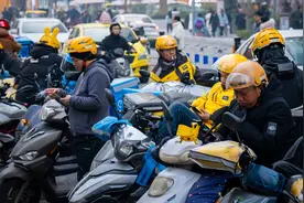 外卖平台是如何管理成百上千万的骑手的？图片