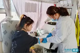 甘肃民族师范学院组织开展校园爱心献血活动图片