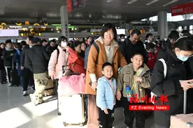 此时此刻，福州火车站！图片