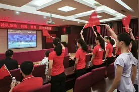 北京队见证中国花游历史性摘金：她们值得，她们辛苦了图片