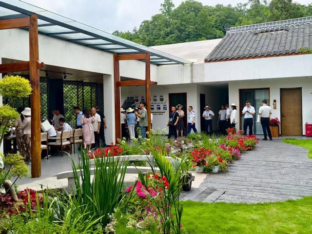 23℃盛夏里的民宿盛会 曾家山以“宿”为媒激活康养经济新动能