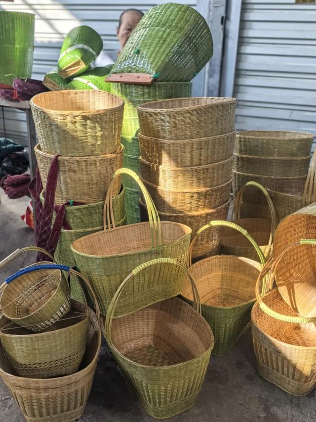 芒市丙午街竹编店搭上文旅“快车”