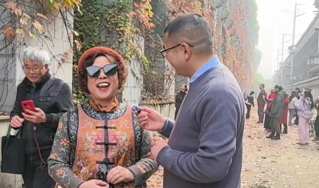 快冲！高铁峨眉山站旁藏着一处“秘境”，森系“魔法墙”超出片！