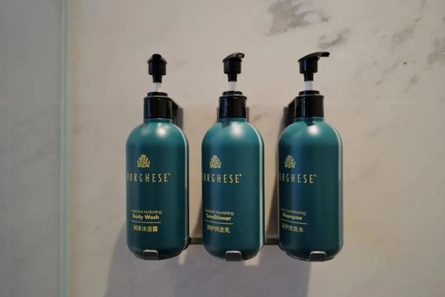 洲际行政酒廊的天花板，是这家？