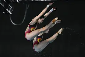 聚焦｜中国女子双人10米台奥运七连冠 全红婵/陈芋汐完美捍卫荣誉图片